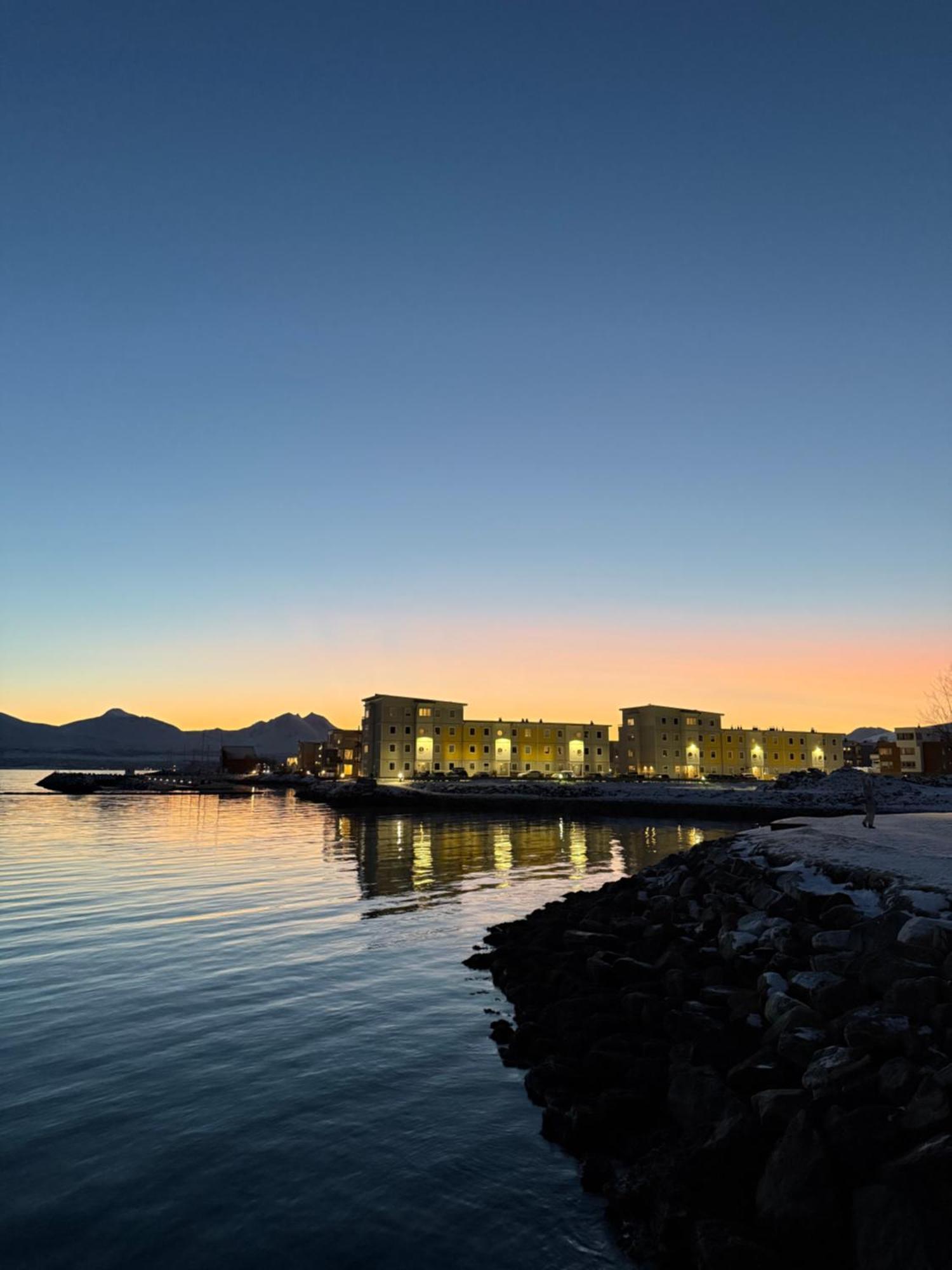 Modern Apartment Nearby City Centrum Tromsø Zewnętrze zdjęcie